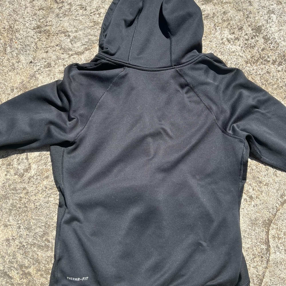 Big Kids' Therma-FIT Black Training Hoodie medium - Picture 6 of 7
